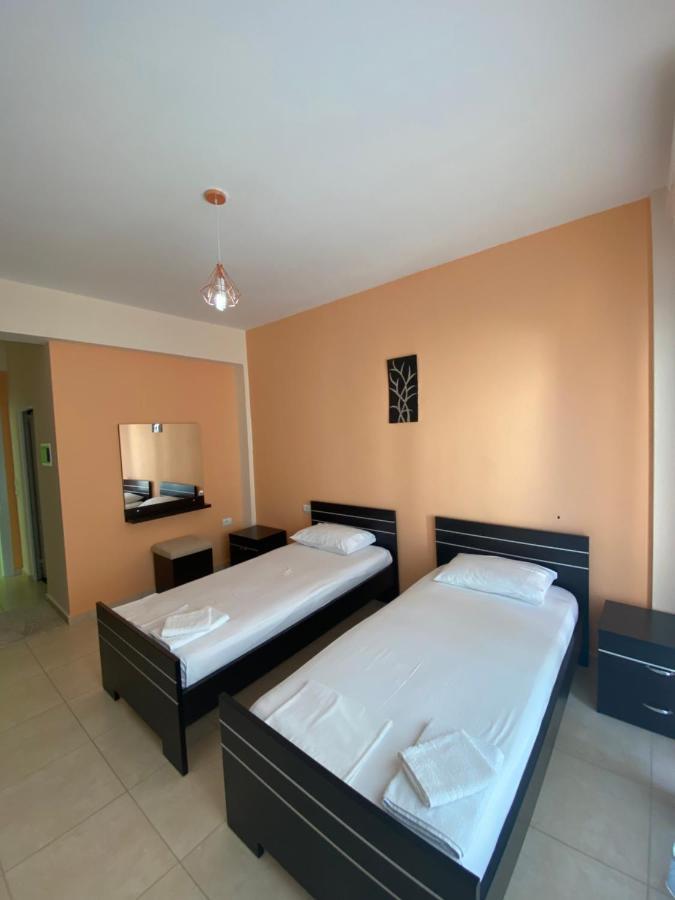Villa Sopebra Sarandë Exterior foto