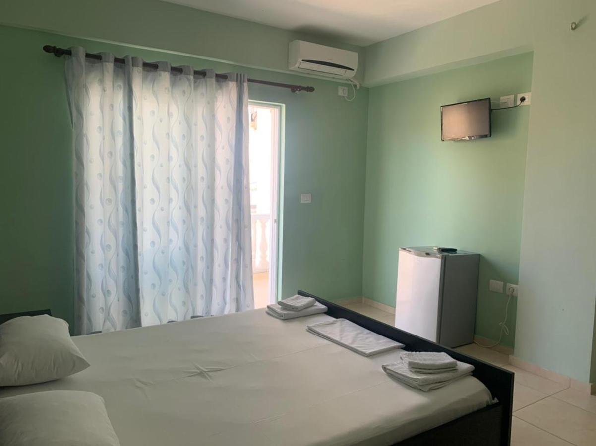 Villa Sopebra Sarandë Exterior foto